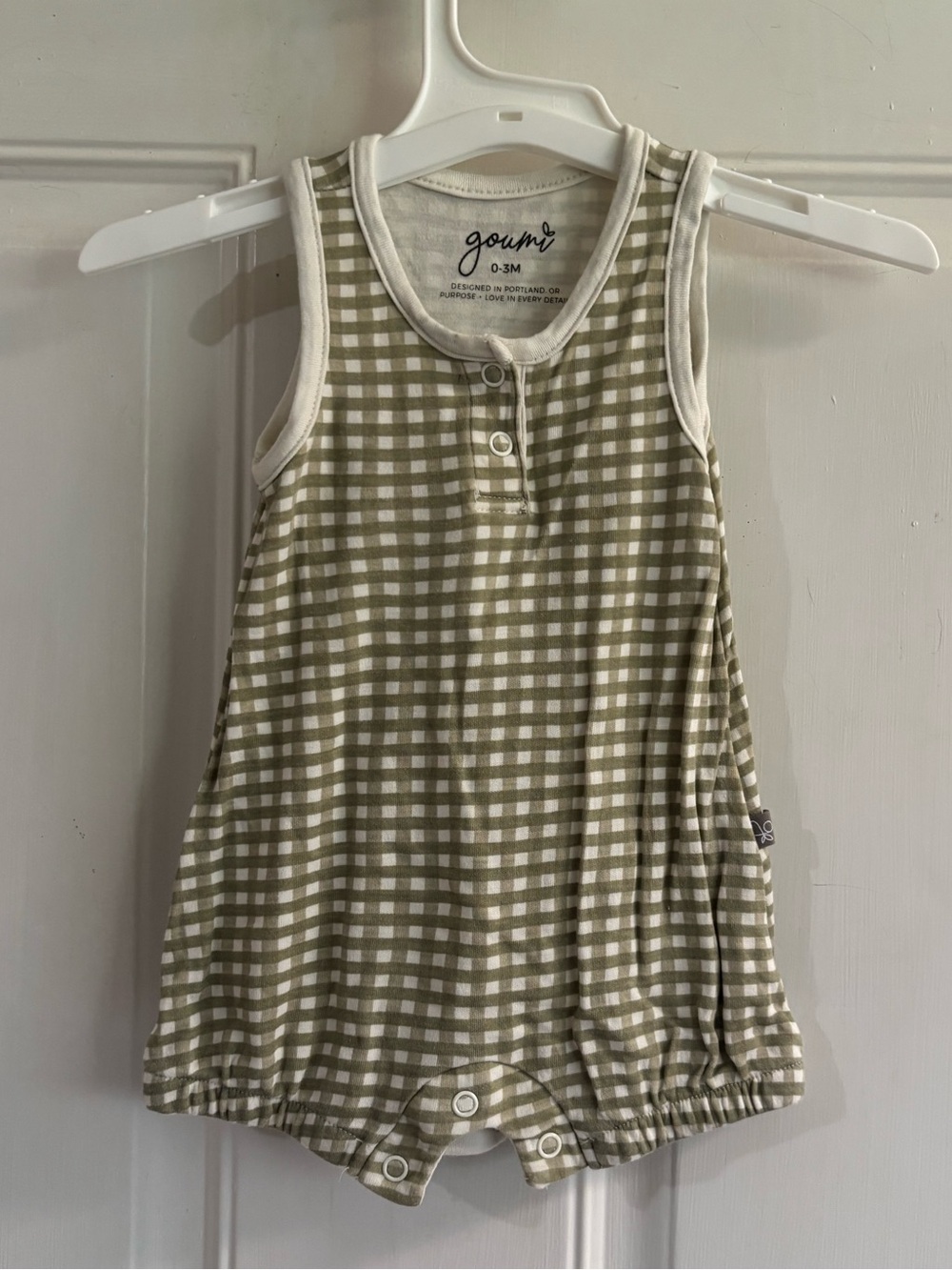 0/3M Goumi sage green/white gingham check pattern sleeveless romper.  In EUC!